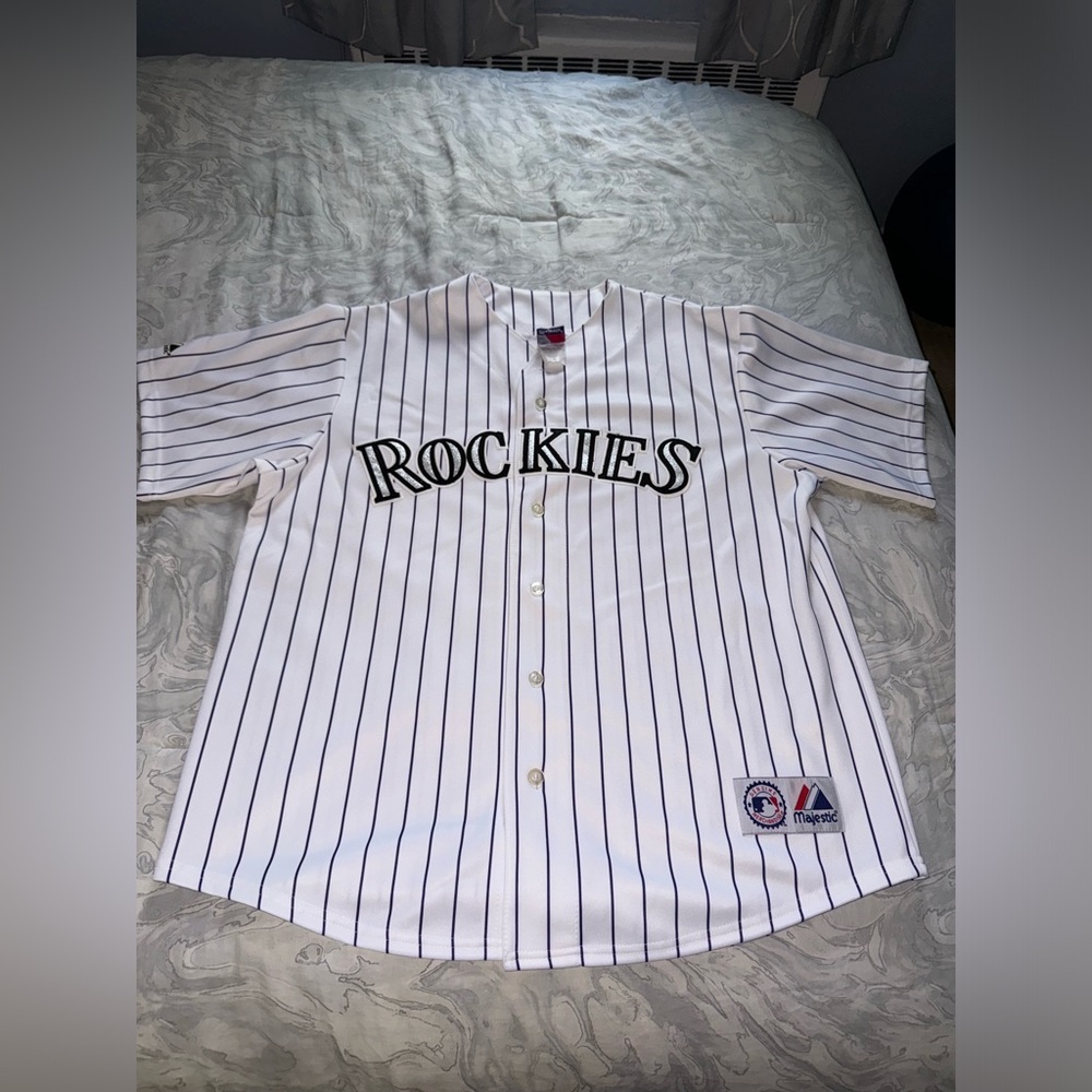 Used men’s mlb jersey Rockies , size XL